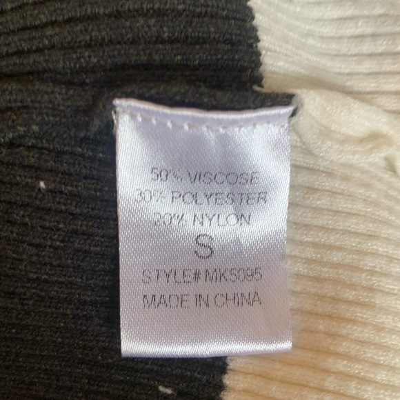 Mazik distressed holes sweater large stripes crew neck - Picture 10 of 10